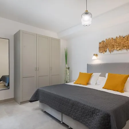 Mirta Apartment *