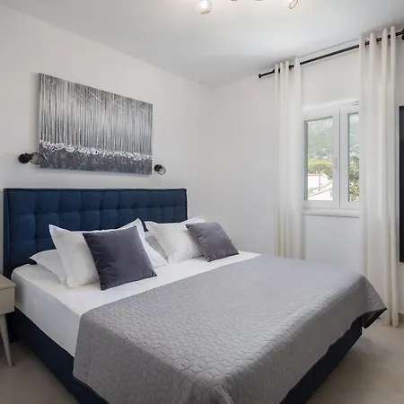 Apartment Mirta